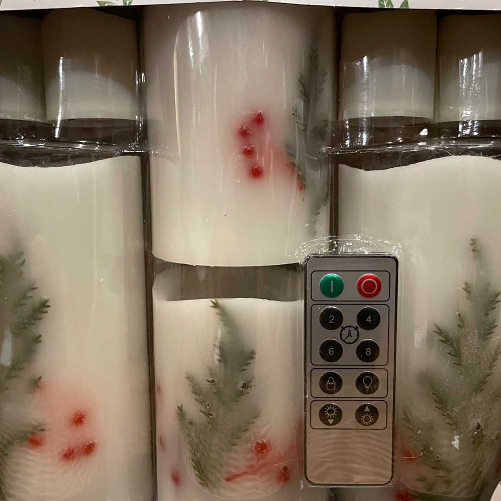 LED Christmas Tree & Berries Pillar/Votive Set